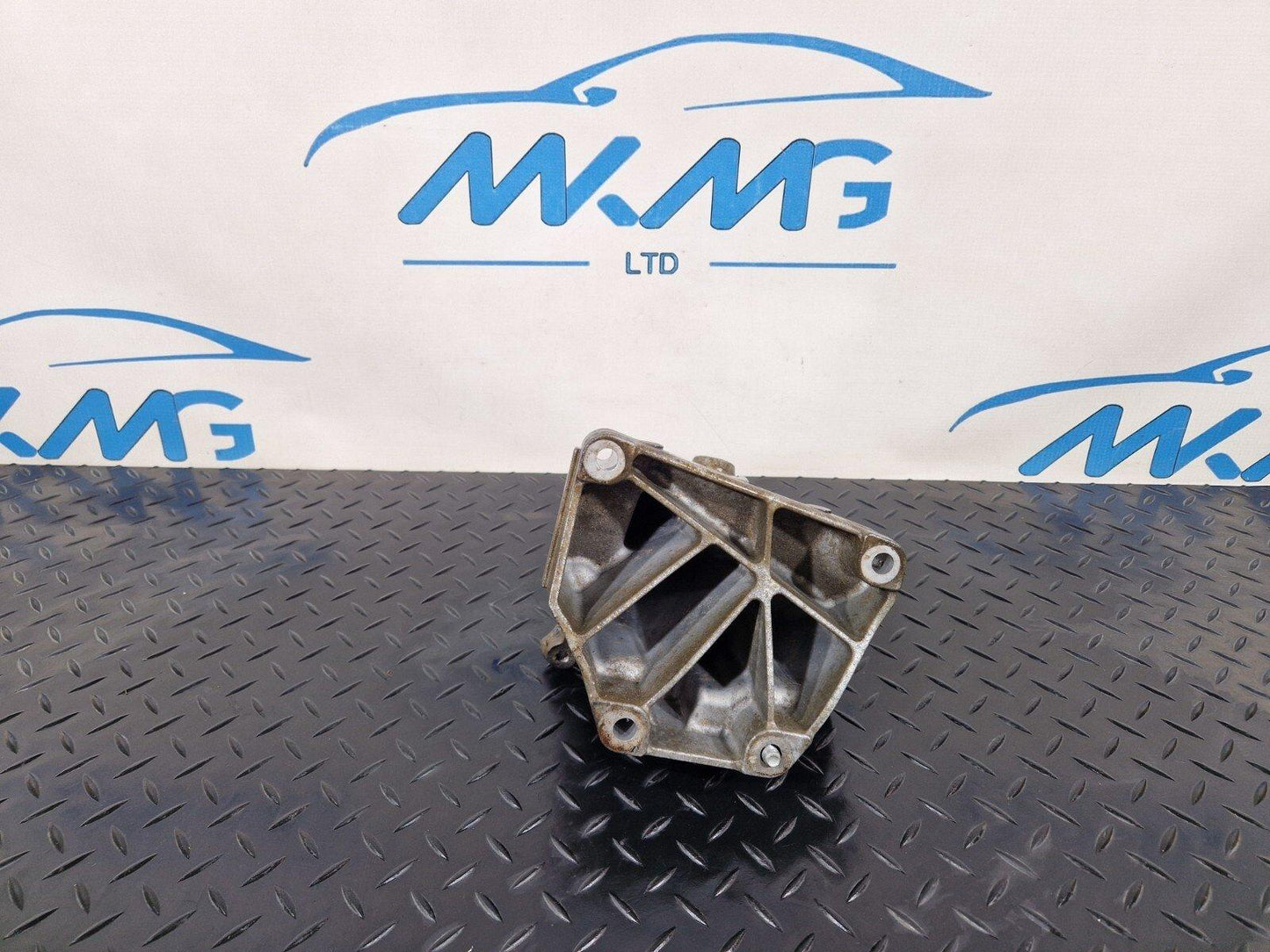 18-ON MERCEDES BENZ SPRINTER W907 2.2 CDI OM651 ENGINE MOUNT A6512261704