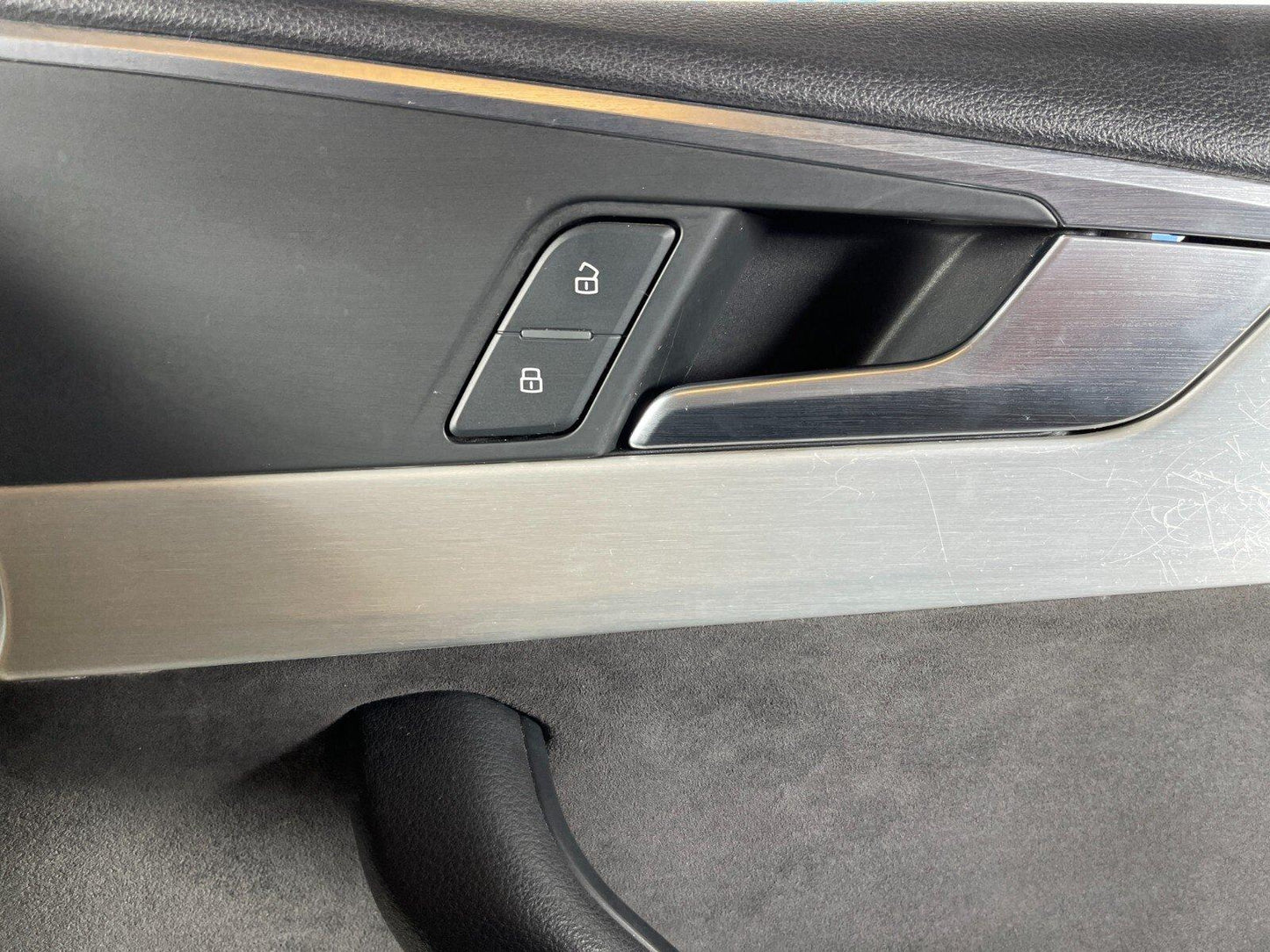 16-23 AUDI A5 F5 SPORTBACK S-LINE FRONT O/S DOOR CARD PANEL 8W8867134