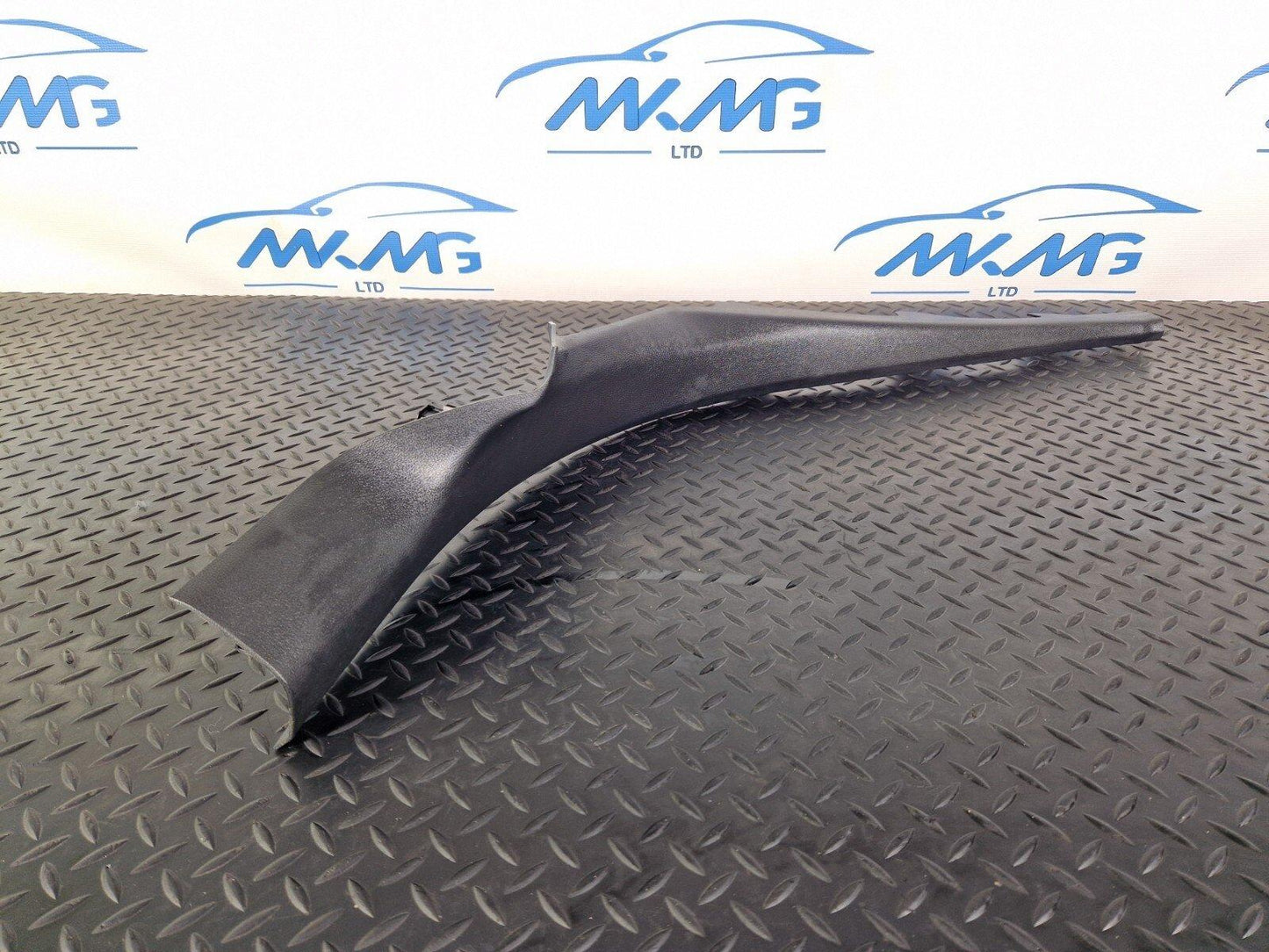 16-19 AUDI A4 B9 S-LINE GENUINE REAR LEFT INTERIOR SILL PLATE TRIM 8W0867767A