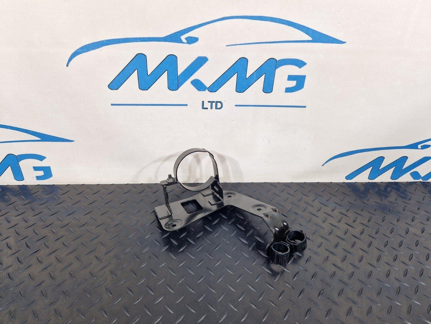 16-23 AUDI A5 F5 SPORTBACK S-LINE COOLANT PUMP BRACKET 8W0145896C 8W0145879B