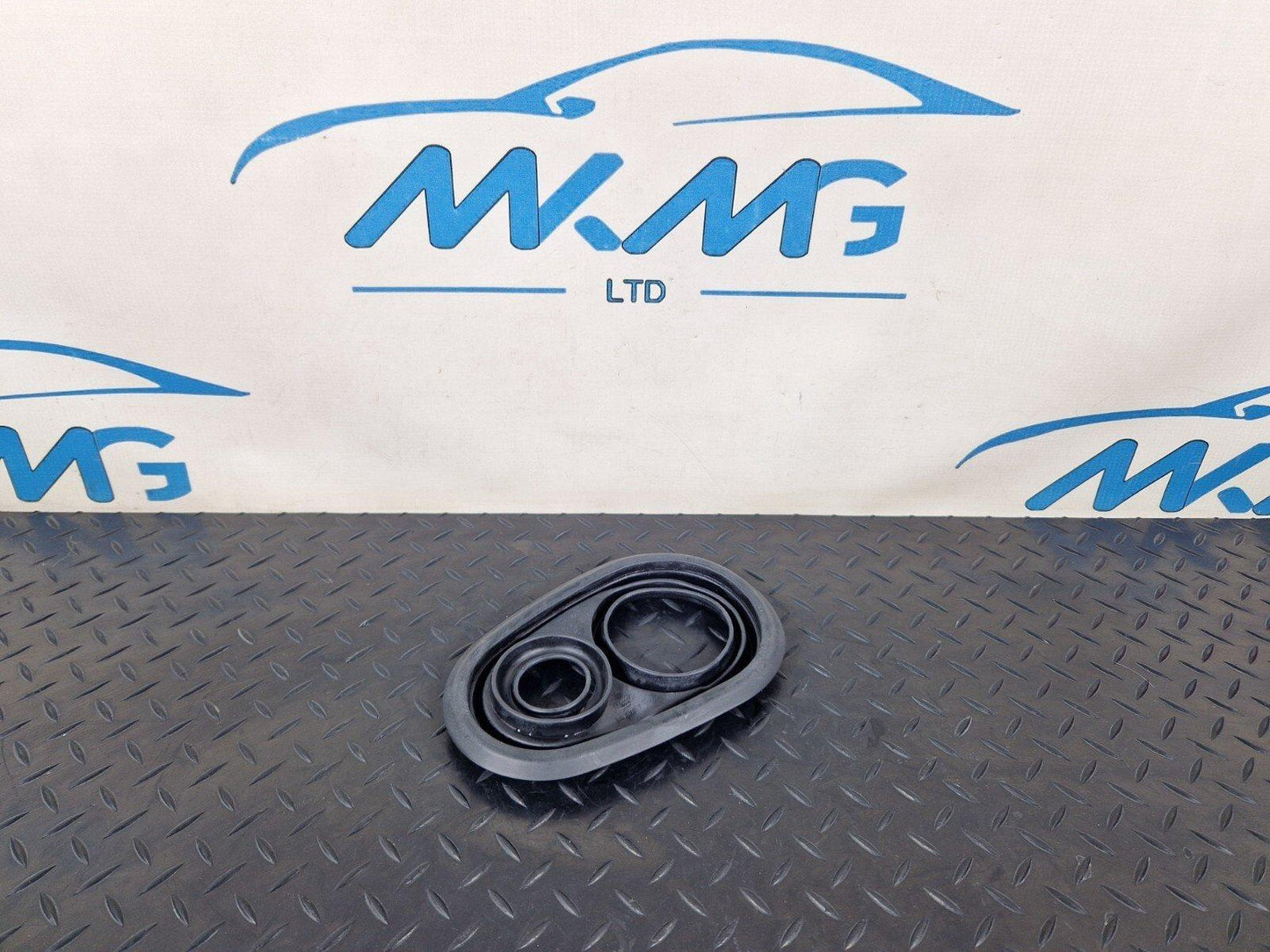 19-ON MERCEDES BENZ A CLASS W177 FUEL TANK FILLER NECK PIPE COVER A1774710200