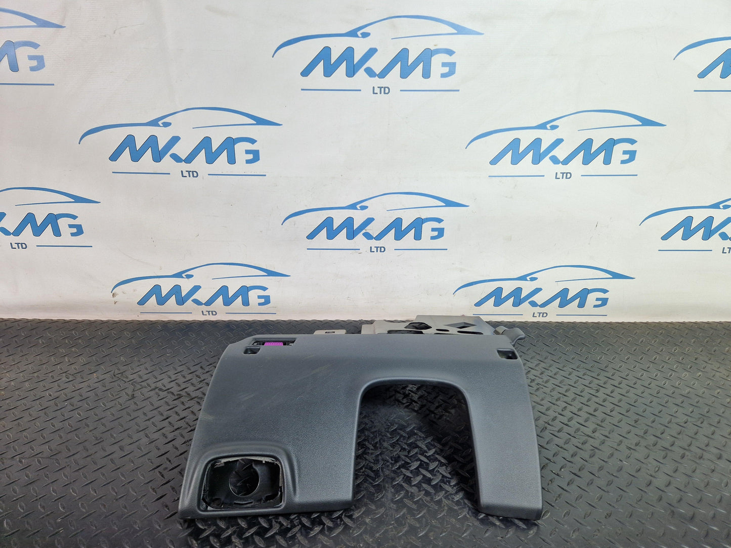 Audi A6 Allroad C7 Dashboard Lower Trim Cover Front Right Side 4G2863076C