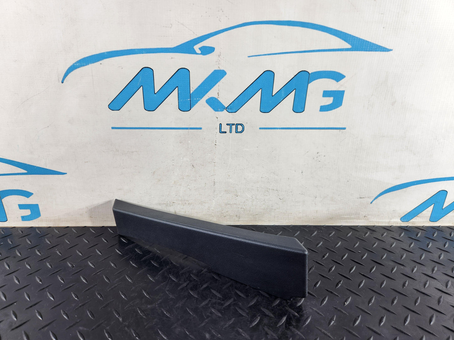 Land Rover Range Rover Evoque L551 SUV Genuine Dashboard Trim K8D2-043C27-A
