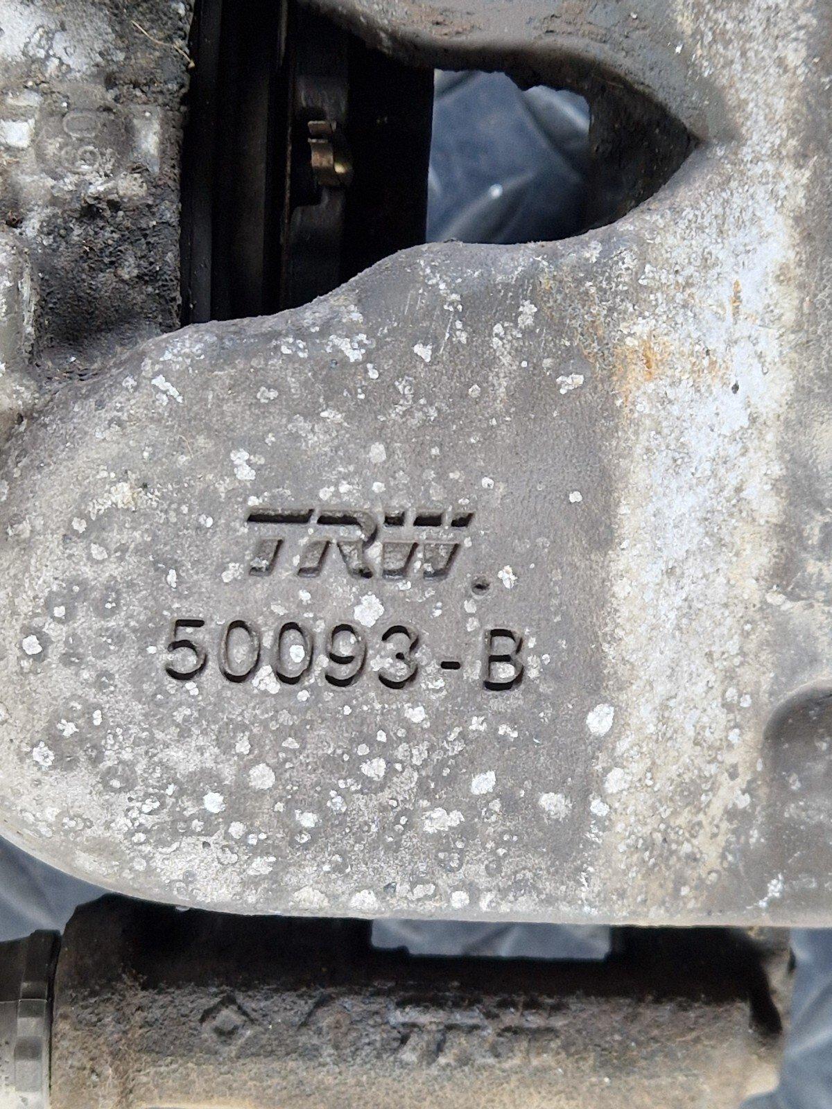 14-21 MERCEDES BENZ C200 W205 2.0 PETROL FRONT RIGHT O/S BRAKE CALIPER A20504