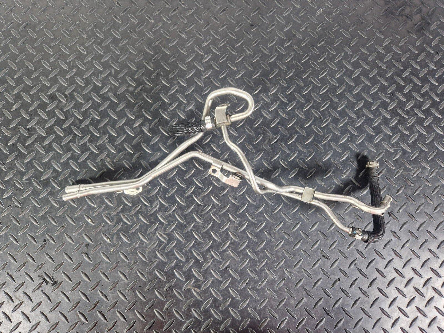 14-21 MERCEDES-BENZ C-CLASS C250D W205 OEM FUEL LINE A6510700581