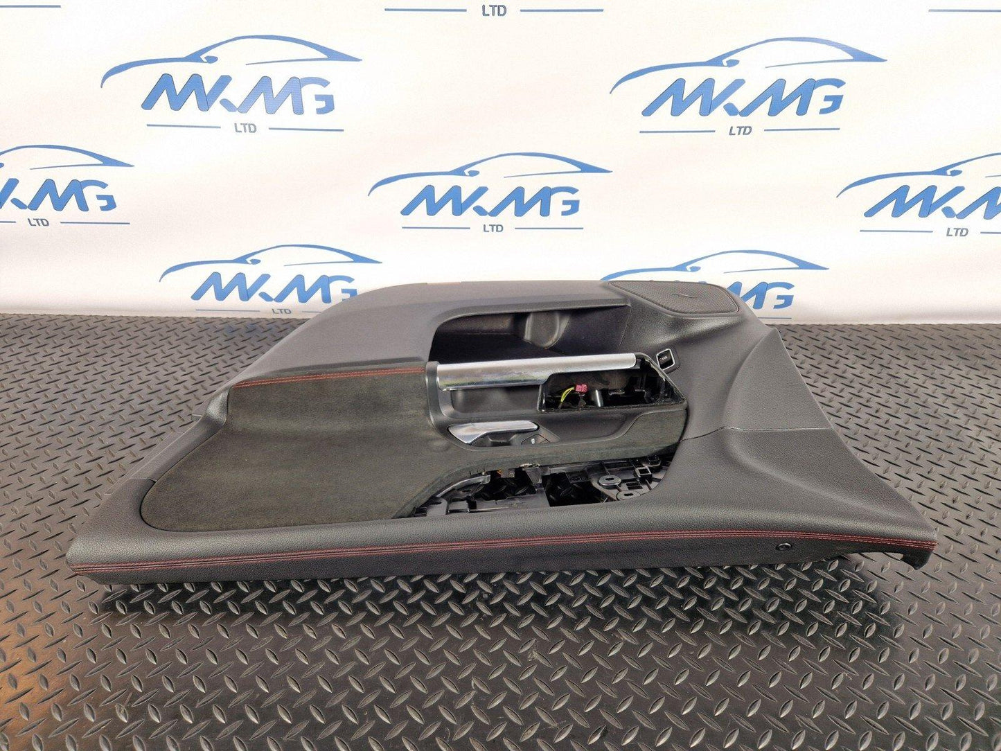 19-ON MERCEDES BENZ B CLASS W247 DOOR CARD PANEL RIGHT SIDE FRONT A2477204602