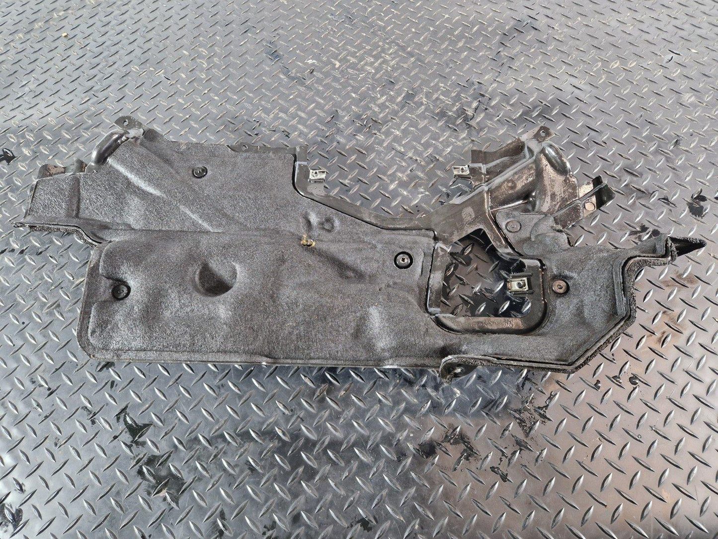 13-23 RANGE ROVER SPORT L494 ENGINE BAY COVER TRIM FPLA-10B812-BA
