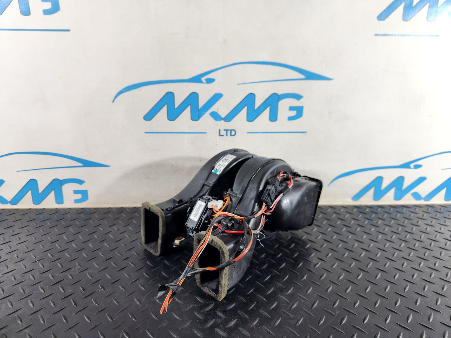 BMW 5 Series M5 F10 Rear Heater Blower Motor Fan 9311853
