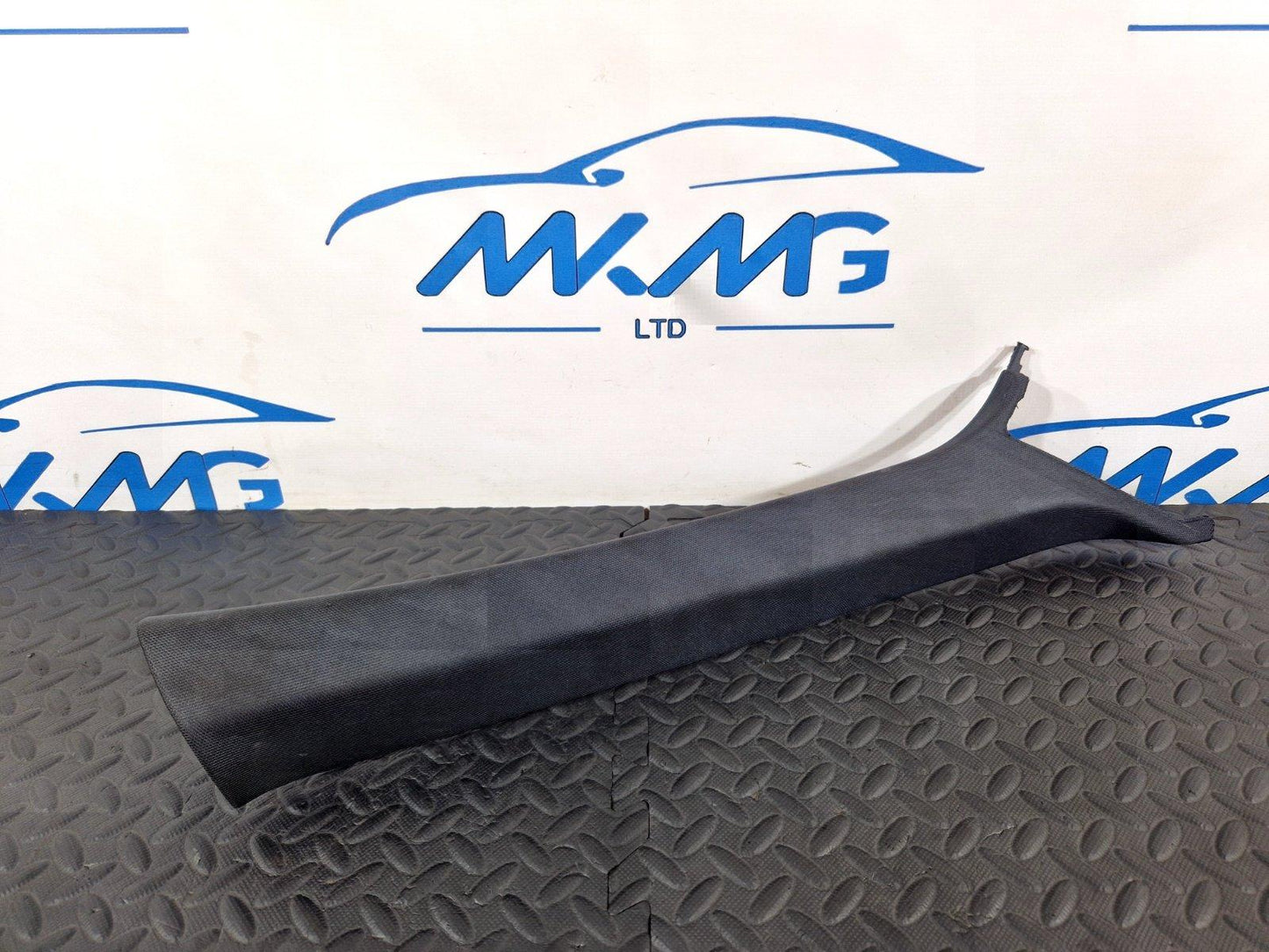16-19 AUDI A4 B9 Front Right A-Pillar Trim 8W0867234B