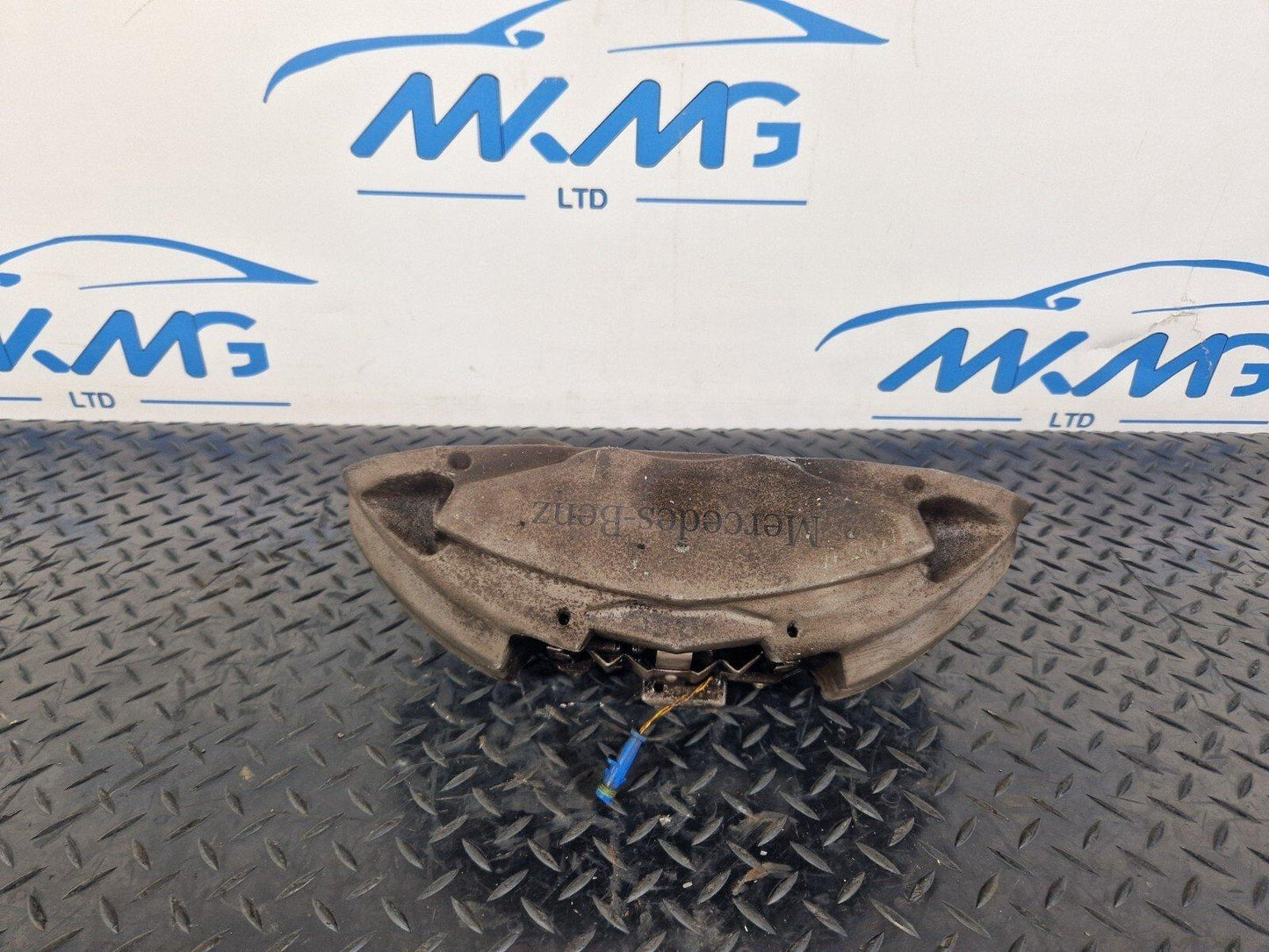 14-21 MERCEDES BENZ C300h W205 FRONT RIGHT DRIVER SIDE BRAKE CALIPER