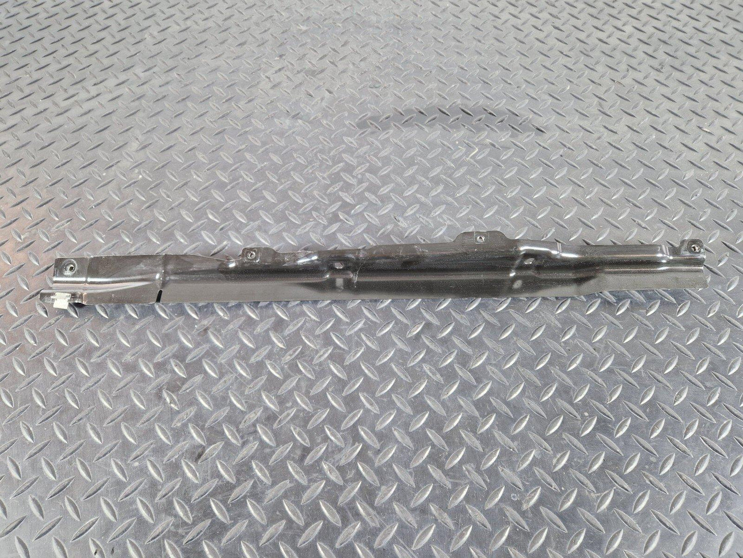 12-17 AUDI S5 CONVERTIBLE FRONT RIGHT DOOR COVER TRIM 8F0809890B