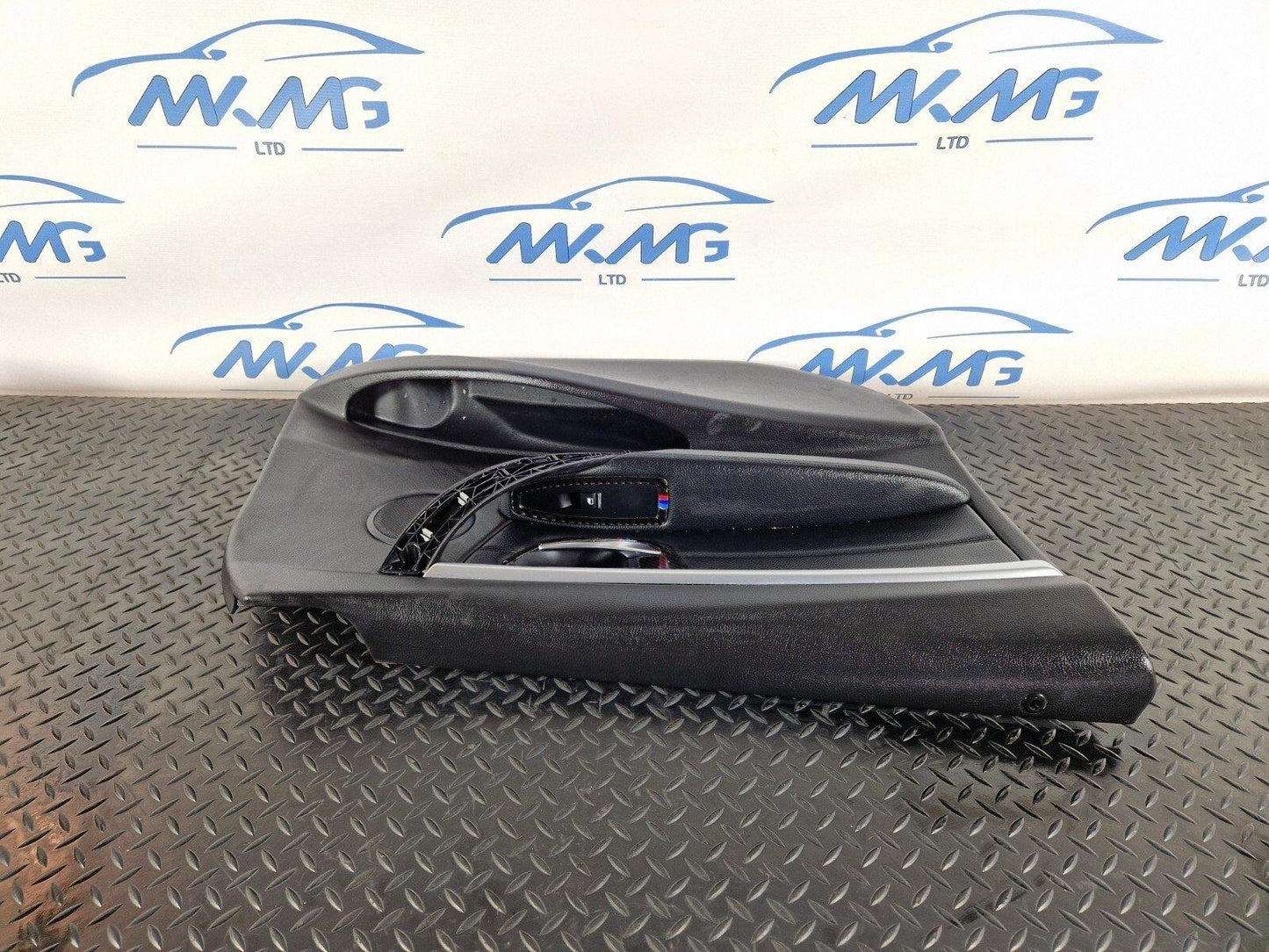 12-18 BMW 3 SERIES F30 F31 LCI FRONT PASSENGER SIDE DOOR CARD PANEL 2083494
