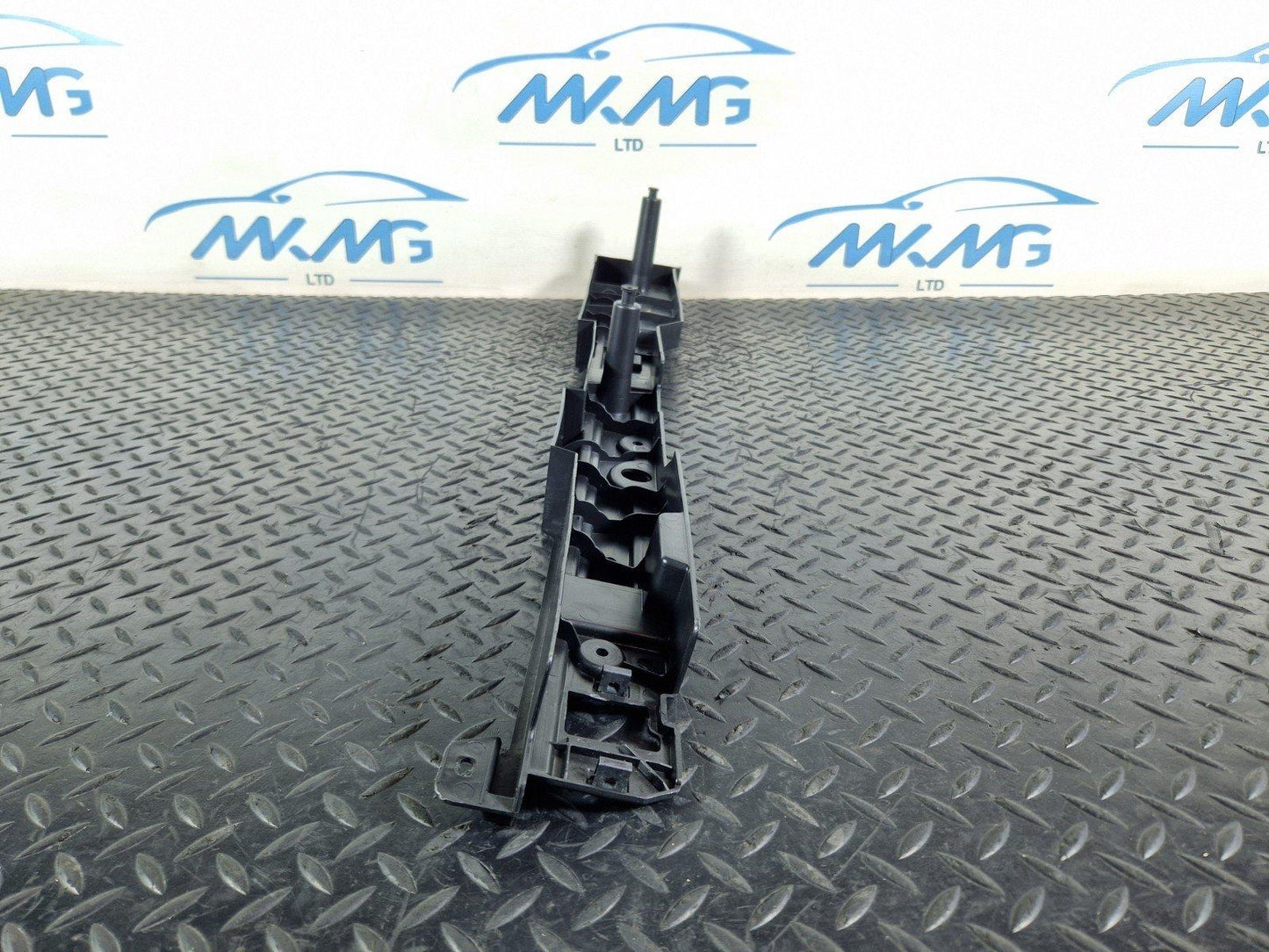 BMW X5 E70 GENUINE LEFT TRUNK PAD TRIM 7145913