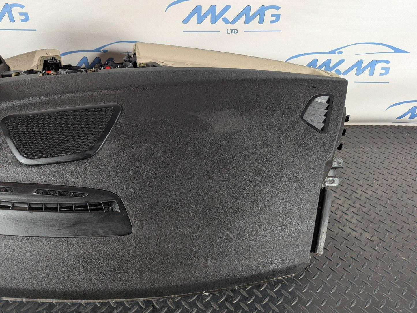 14-21 BMW 2 SERIES 218d GRAN TOURER F46 GENUINE COMPLETE DASHBOARD PANEL 9275998