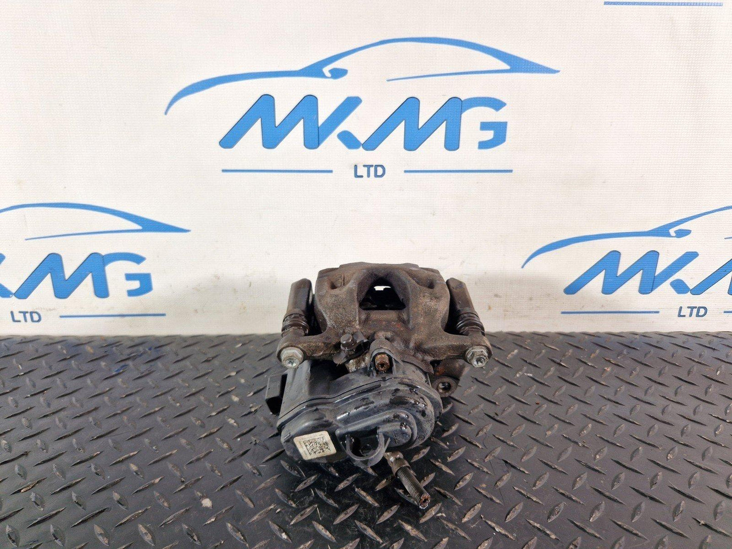 16-19 AUDI A4 B9 OEM REAR LEFT N/S ELECTRIC BRAKE CALIPER 8W0405AT