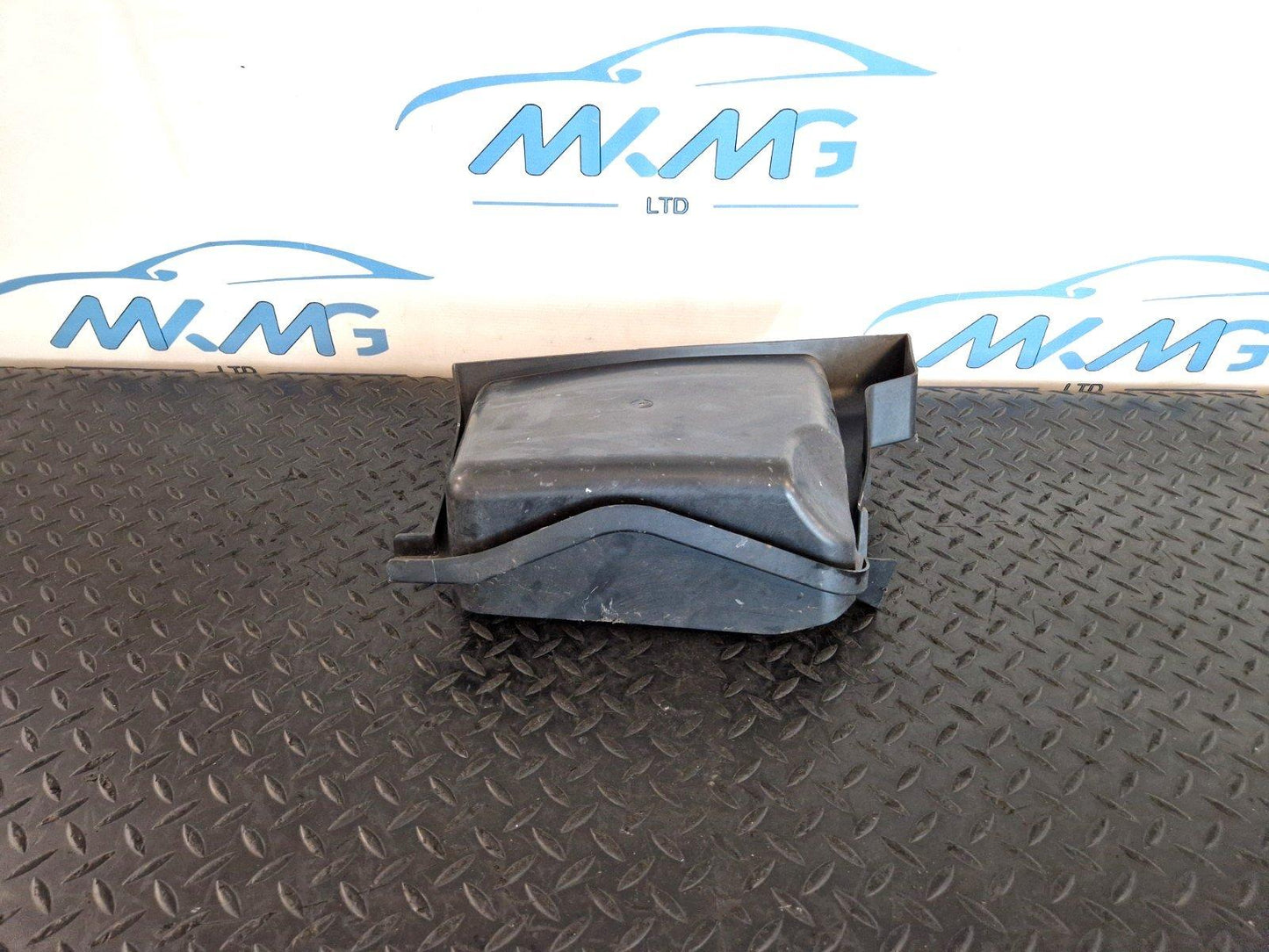 16-20 AUDI Q7 4M 3.0 DIESEL LEFT SIDE UNDER BONNET AIR INTAKE COVER 4M2819979