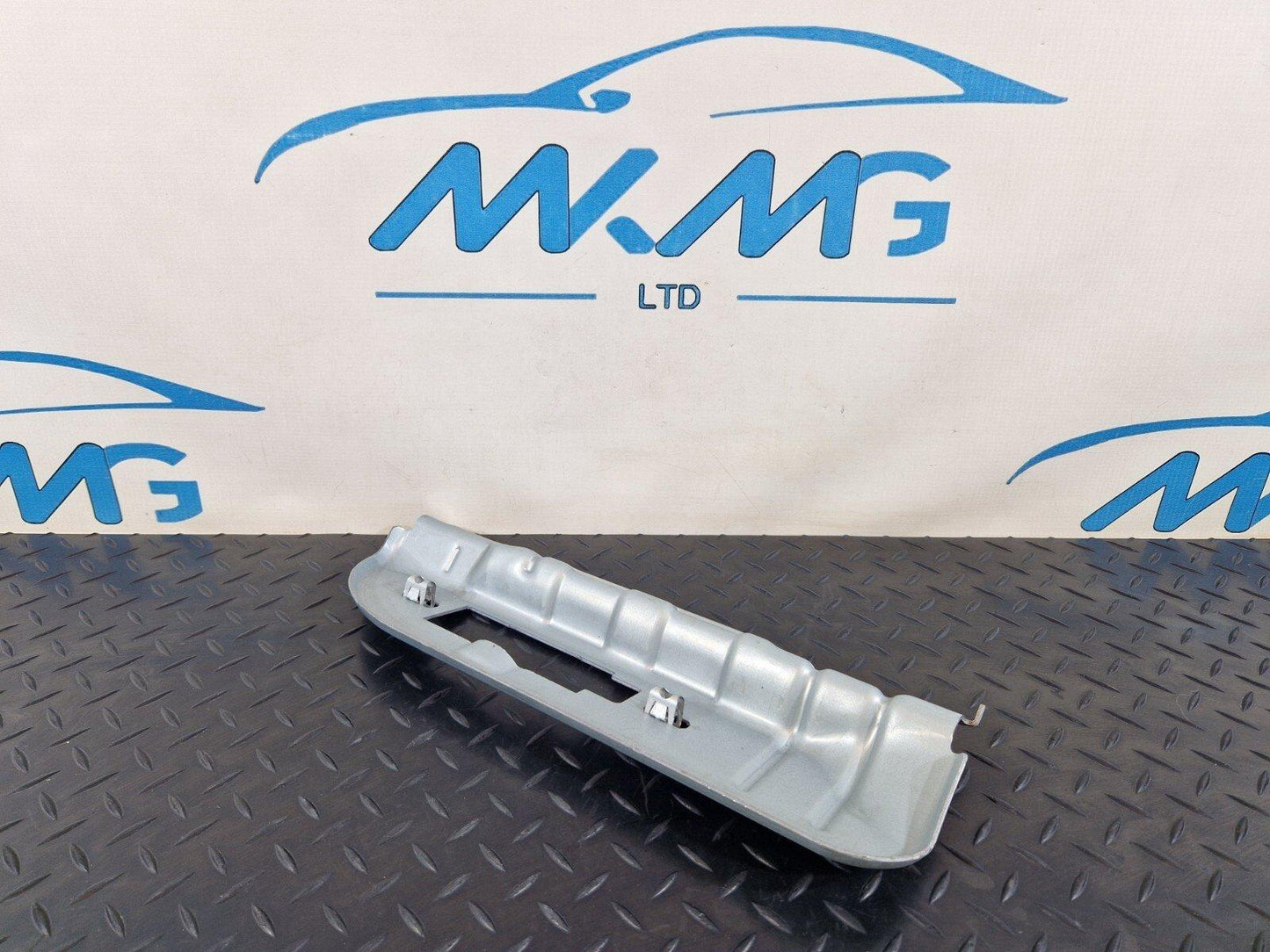 MERCEDES BENZ A CLASS W177 REAR LEFT N/S GRAB HANDLE ROOF MOUNT BRACKET