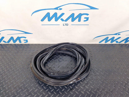 12-18 BMW 3 SERIES F30 F31 TAILGATE BOOTLID TRUNK RUBBER SEAL 7263092