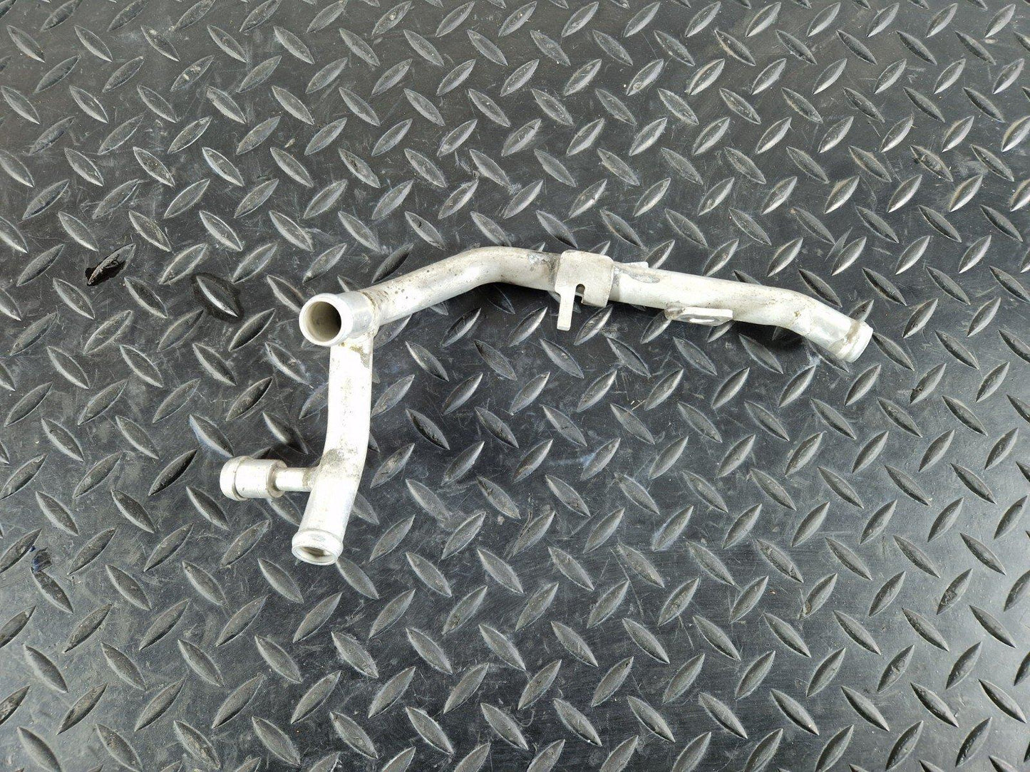 12-17 AUDI S5 CONVERTIBLE OEM COOLANT HOSE PIPE 079004201