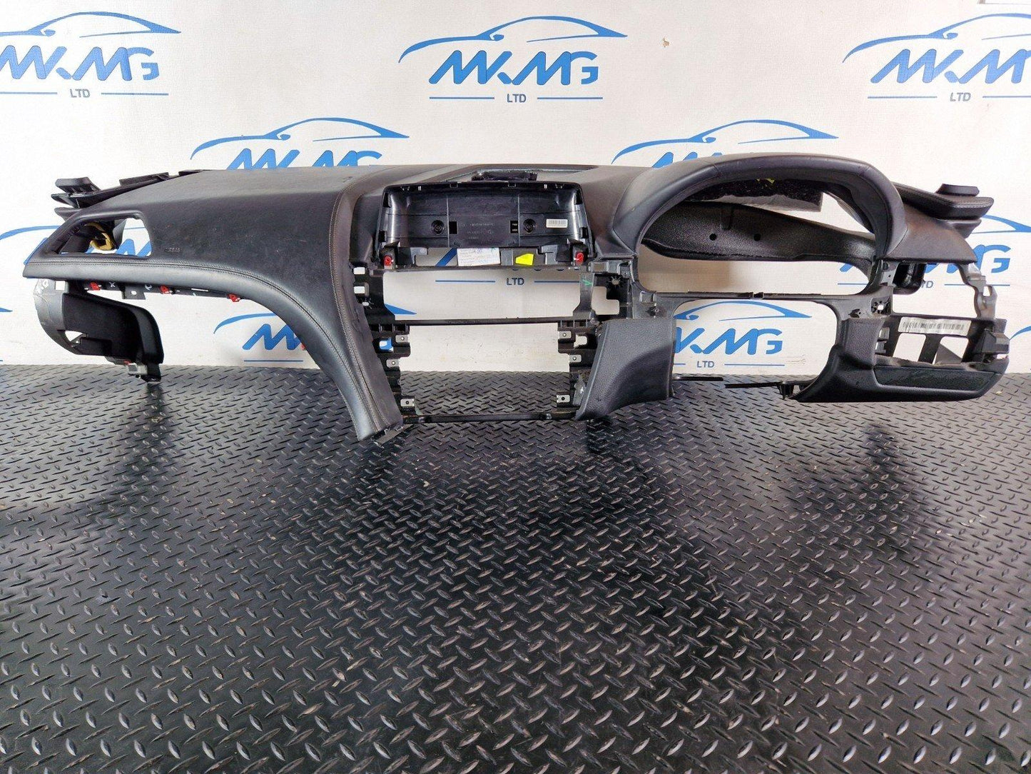 11-18 BMW 6 SERIES F13 FRONT DASHBOARD PANEL ASSEMBLY 9238622
