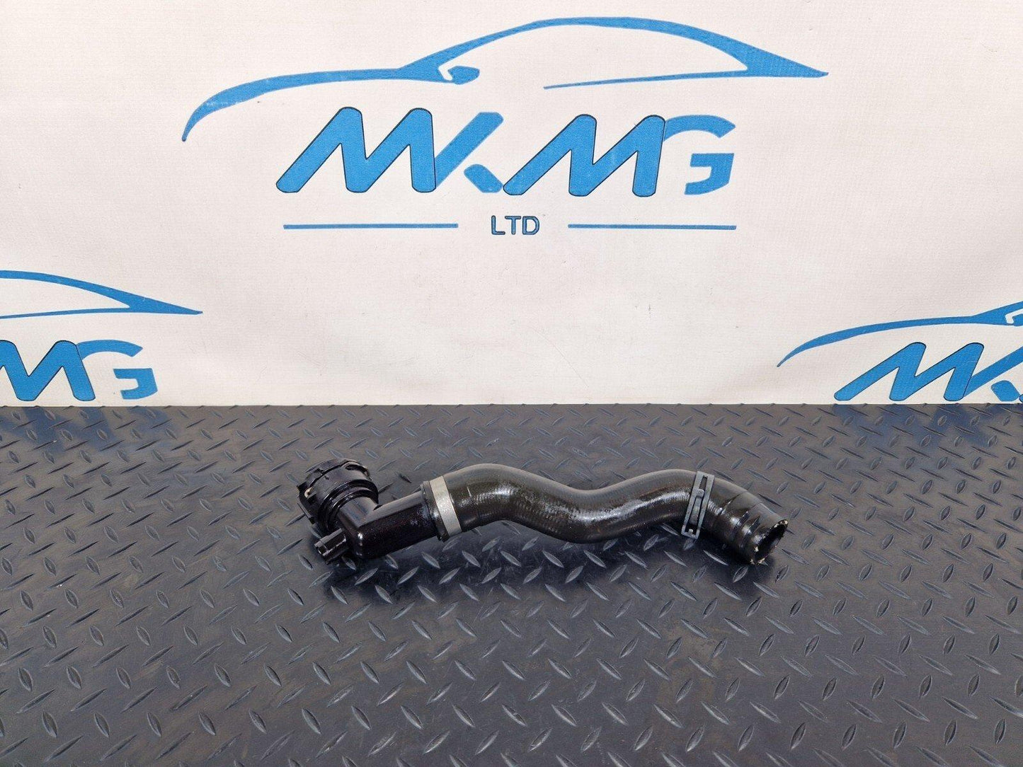 16-19 AUDI A4 B9 GENUINE OEM WATER COOLANT PIPE HOSE 8W0122293H