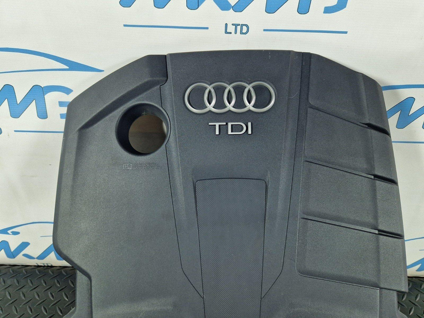 16-19 AUDI A4 B9 SPORT 2.0 DIESEL ENGINE COVER ENGINE CODE DETA 04L103925P