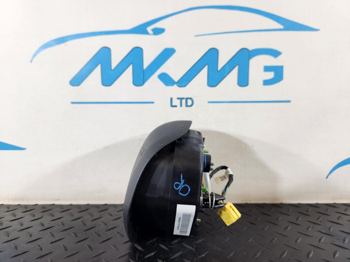 11-19 MERCEDES BENZ ML W166 GENUINE STEERING WHEEL SAFETY BAG A1668600002