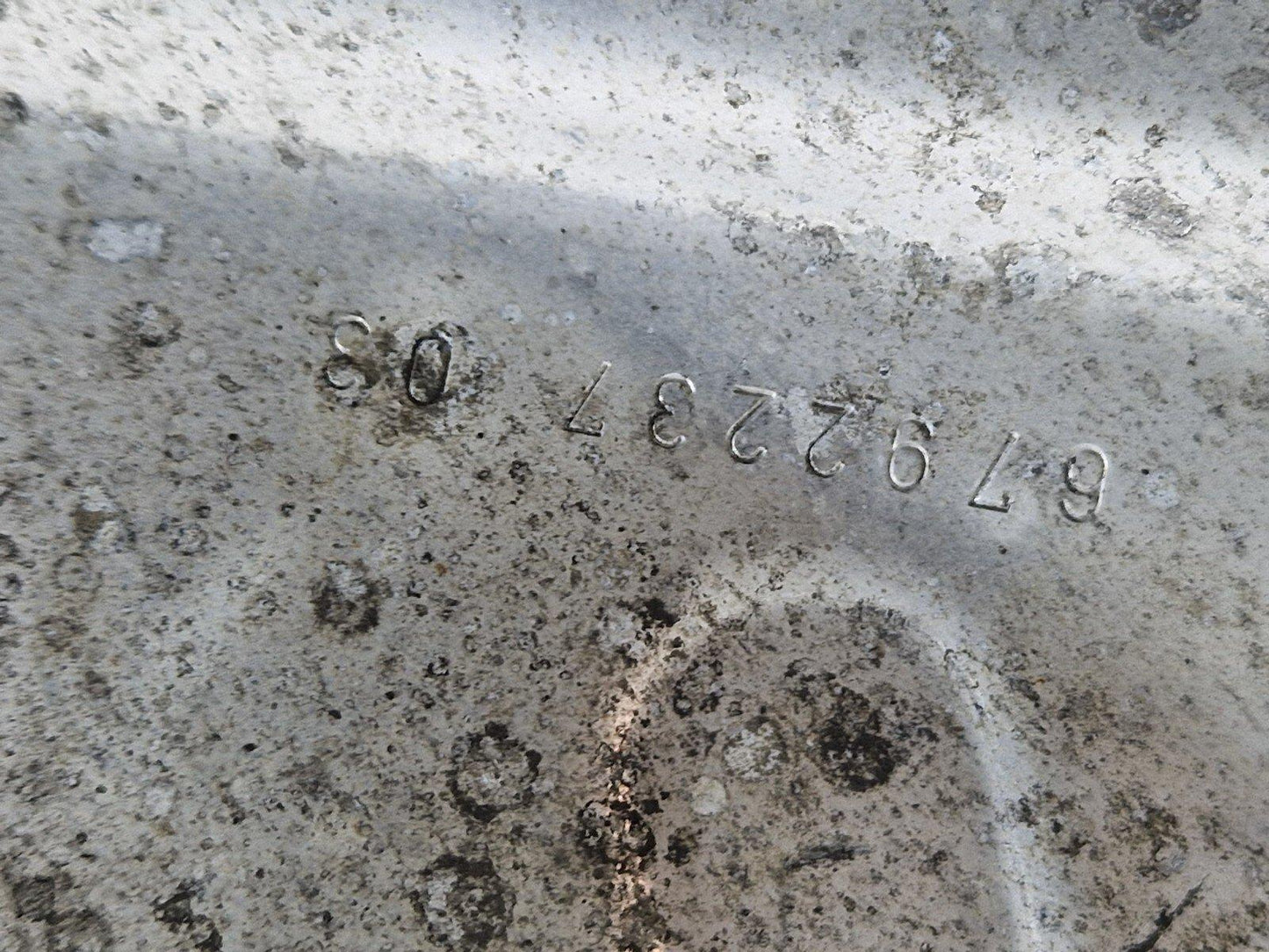 BMW    Unknown Part Type 18915910
