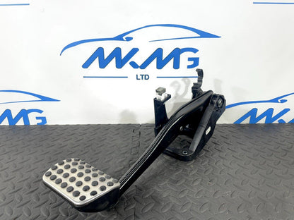 12-18 MERCEDES A CLA W176 C117 GENUINE BRAKE PEDAL A2462901401 A2462902801