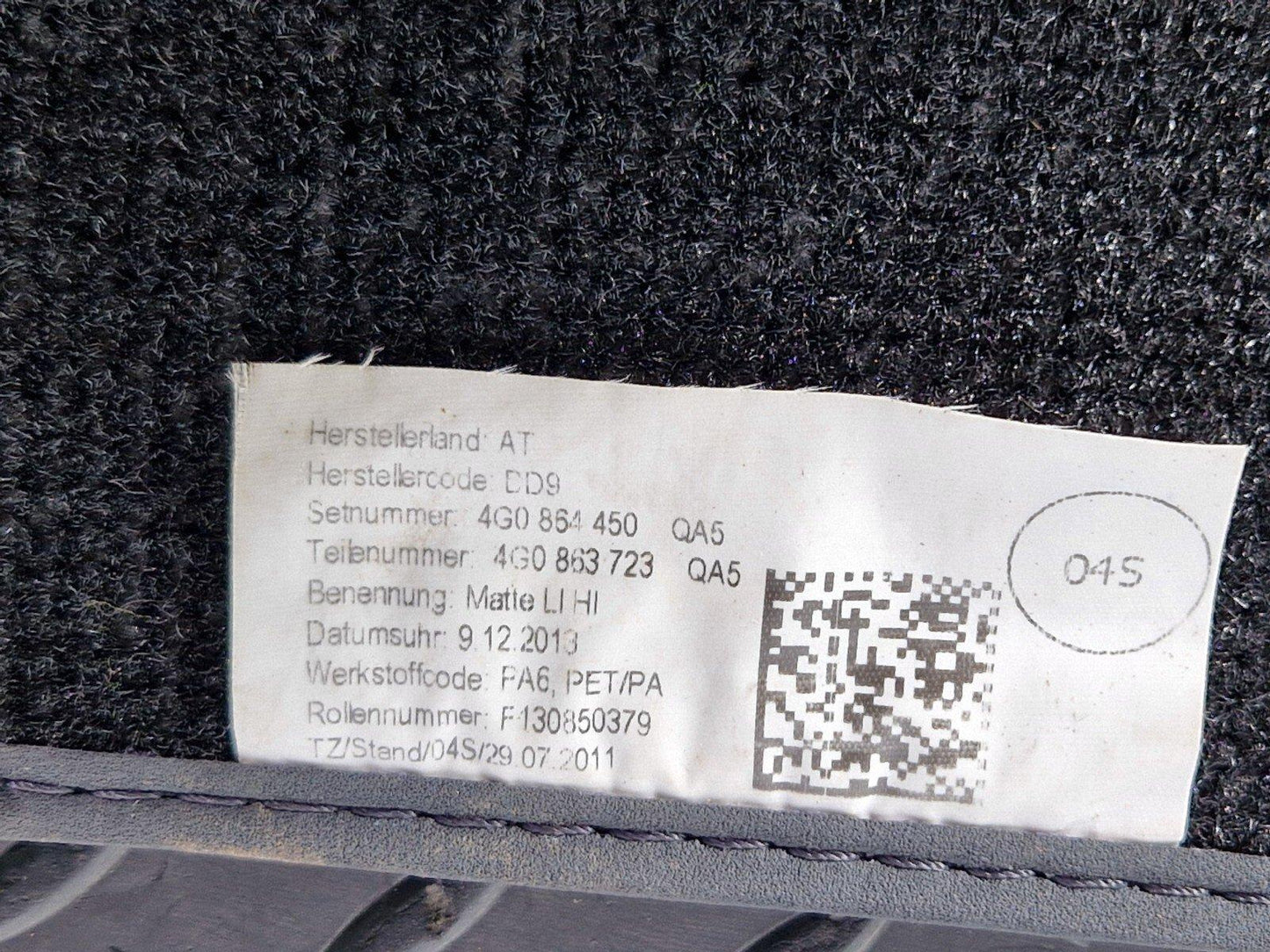 15-18 AUDI A7 4G GENUINE SET OF 2 REAR RIGHT & LEFT FLOOR BLACK MATS 4G0864450