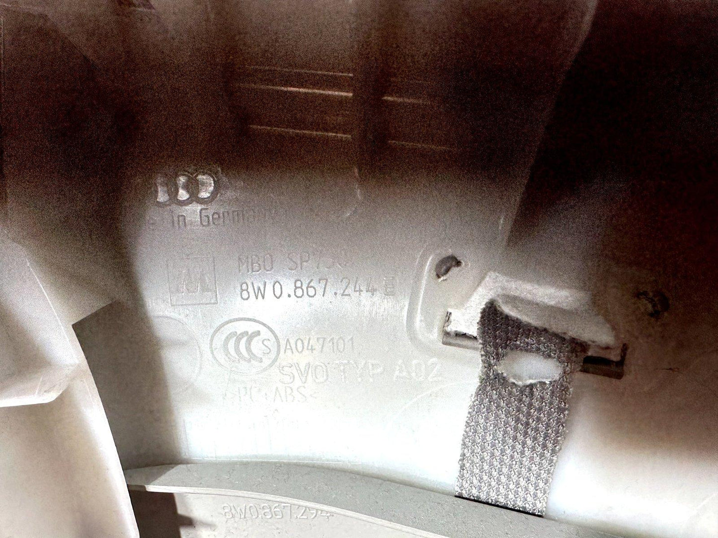 16-19 AUDI A4 B9 GENUINE RIGHT DRIVER SIDE B-PILLAR TRIM COVER 8W0867244E