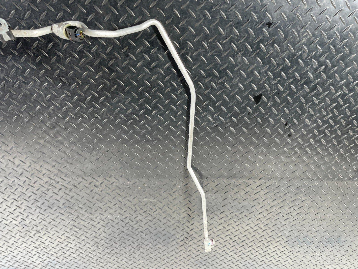 16-22 BMW X1 F48 AC AIR CON CONDITIONING HOSE PIPE 6832951