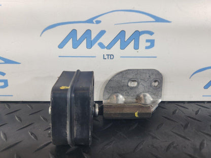 19-ON RANGE ROVER EVOQUE L551 EXHAUST BRACKET HOLDER RUBBER MOUNT