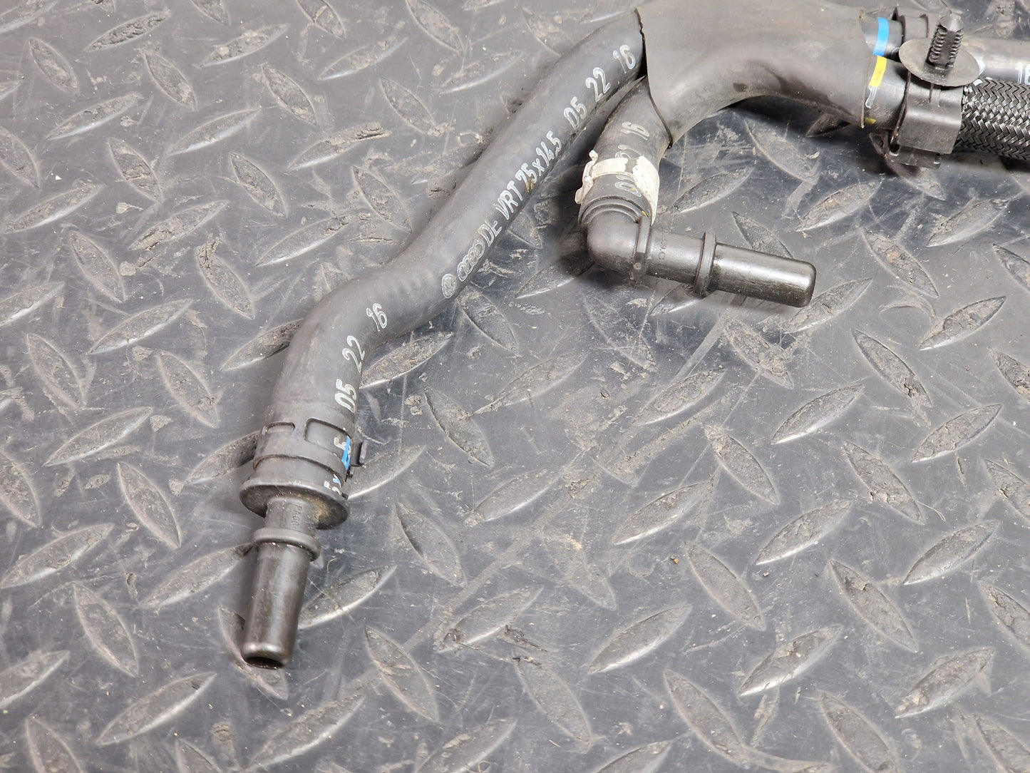 Audi A6 Allroad C7 Genuine Fuel Pipe Hose 4G0201214AM 4G0201219AL