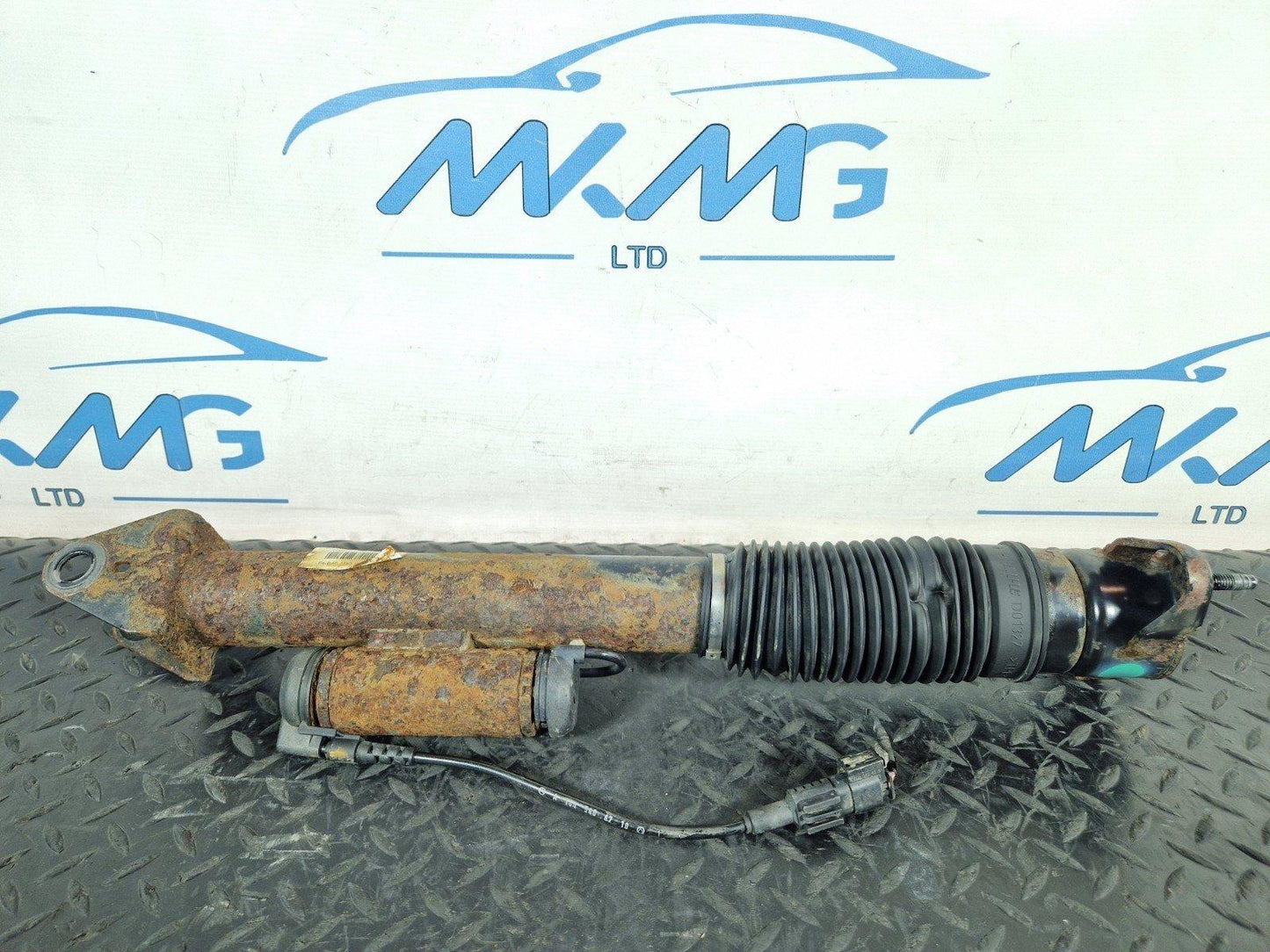 16-19 MERCEDES BENZ GLE W166 REAR SHOCK ABSORBER FITS LEFT & RIGHT A1663261300