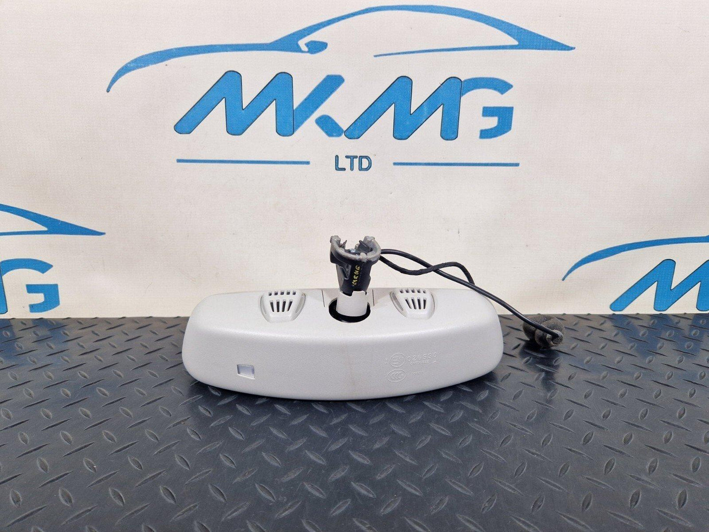 14-21 MERCEDES BENZ C200d W205 GENUINE OEM INTERIOR REAR VIEW MIRROR A2228100217