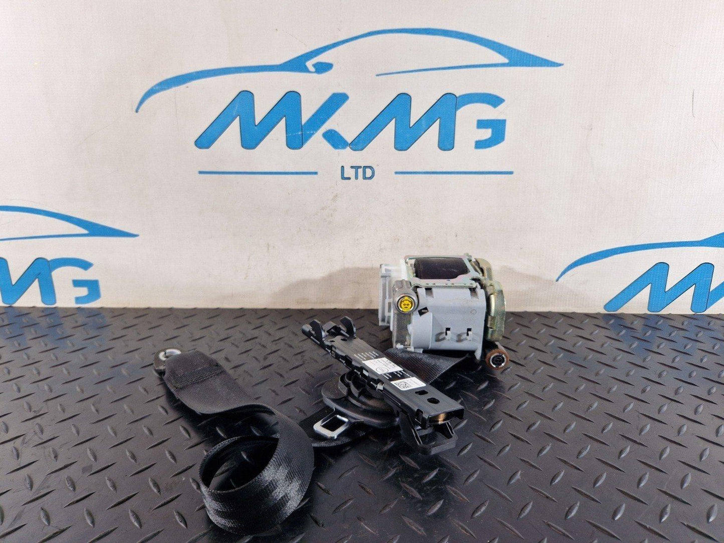 16-20 AUDI Q7 4M FRONT LEFT N/S SEAT BELT 3G0857737DE 4M0857705B