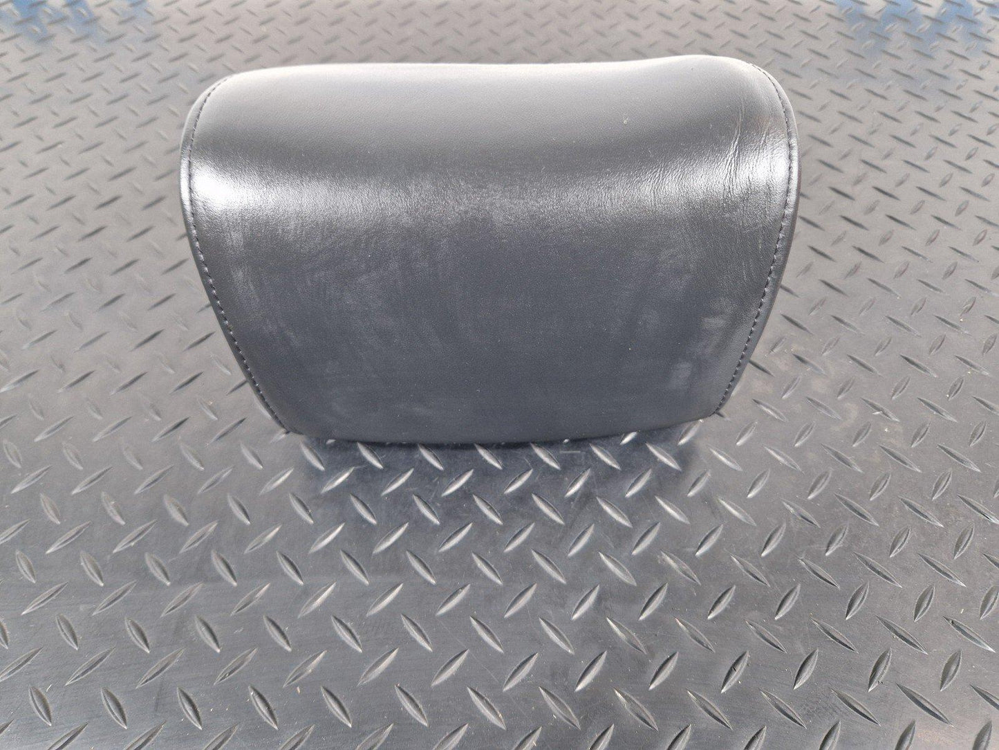 10-18 AUDI A7 4G S-LINE REAR HEADREST LEATHER MIDDLE CENTRE