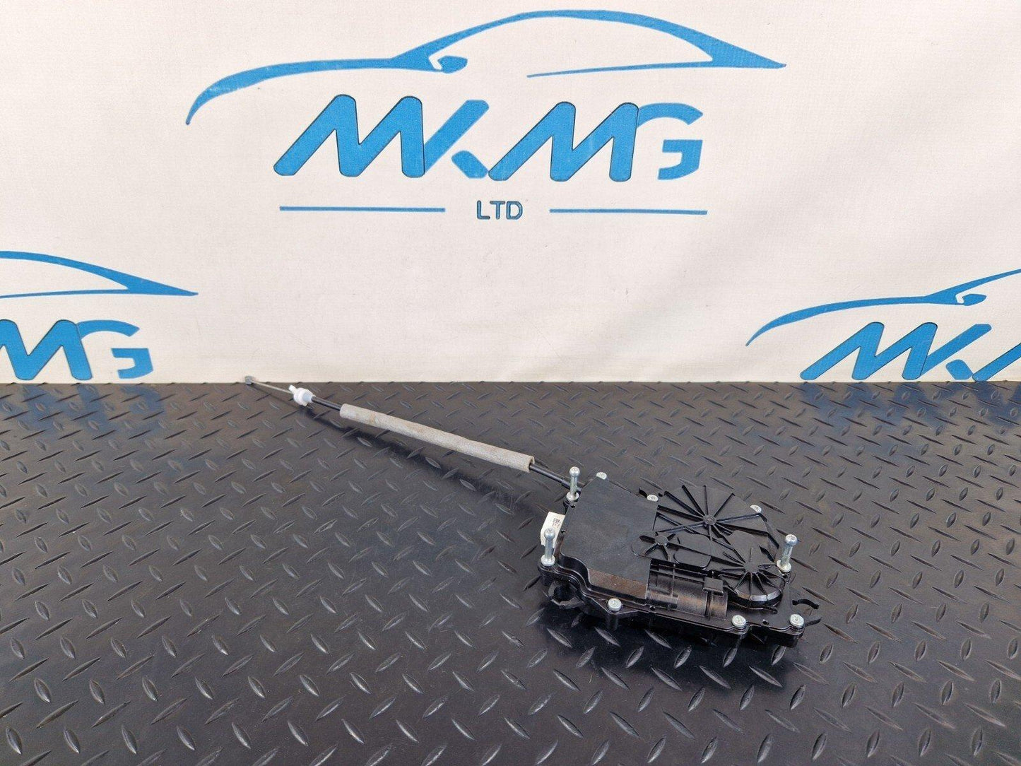 BMW 2 SERIES GRAN TOURER F46 GENUINE OEM BOOTLID TAILGATE LOCK ACTUATOR 7348531