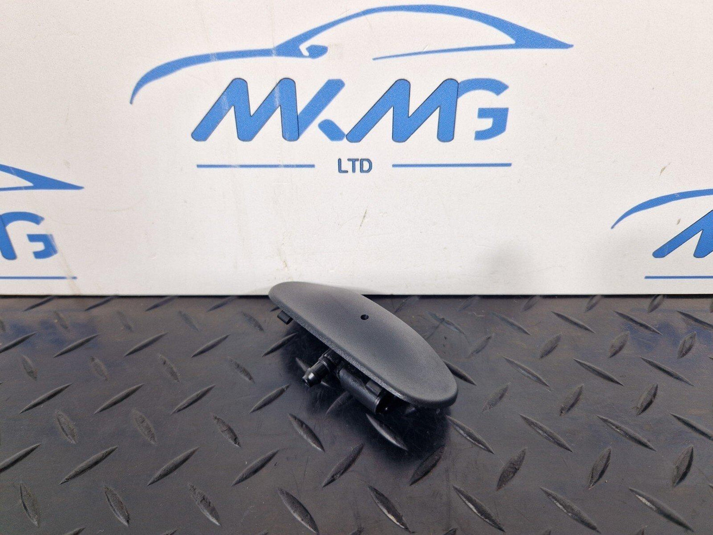 16-23 AUDI S5 COUPE GENUINE FRONT WINDSCREEN WASHER JET SPRAY 8W6955987A