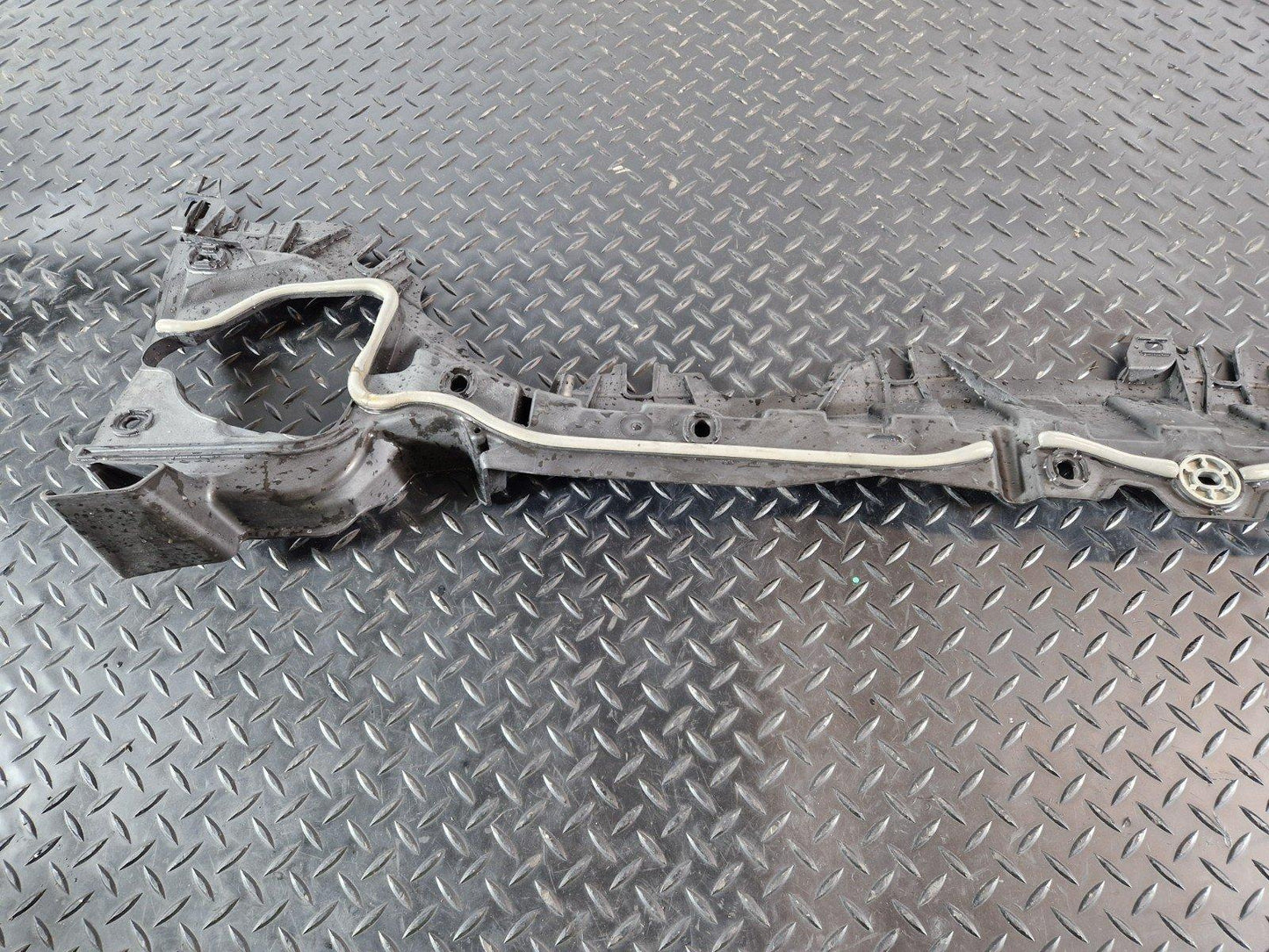 Mercedes-Benz    Unknown Part Type A2478304400