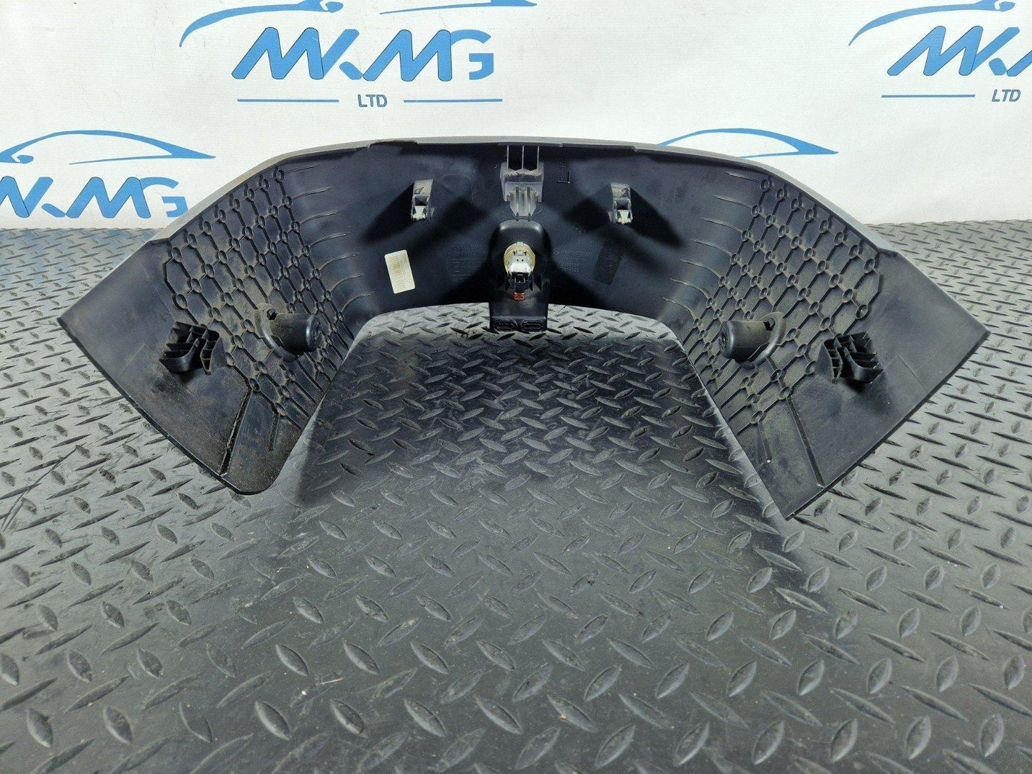 14-23 MERCEDES VITO W447 GENUINE CENTRE CONSOLE TRIM A4476800131
