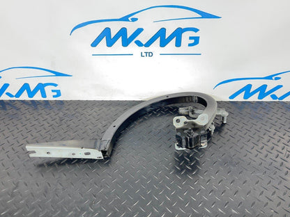 16-19 AUDI A4 B9 SALOON REAR RIGHT O/S BOOT HINGE IN BLACK LY9B 8W5827302A