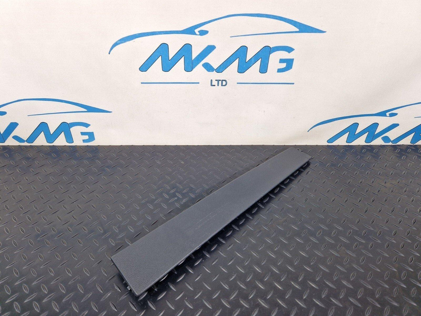 18-ON MERCEDES BENZ SPRINTER W907 INSTRUMENT CLUSTER DASHBOARD TRIM A9106801400