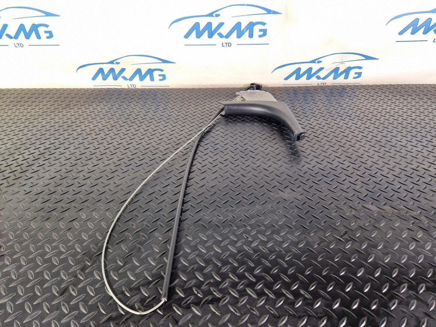18-ON MERCEDES BENZ SPRINTER W907 W910 HANDBRAKE LEVER WITH CABLE A9064200212