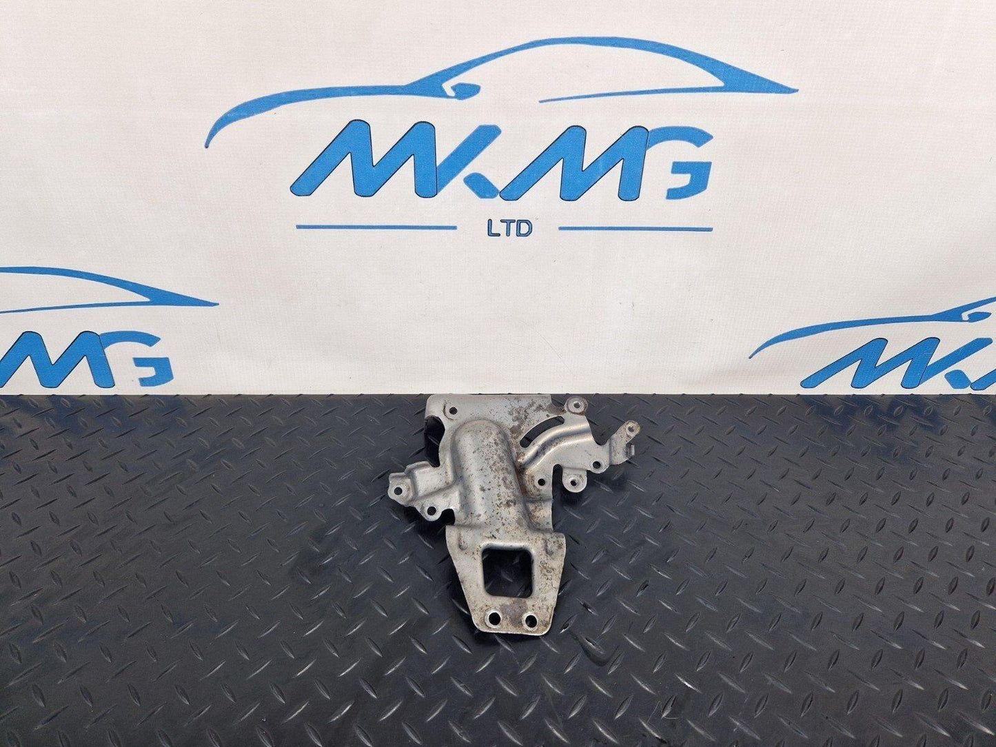 MERCEDES A B CLASS 1.8/2.1 W176 W246 GLOW PLUG RELAY SUPPORT BRACKET A6510901641