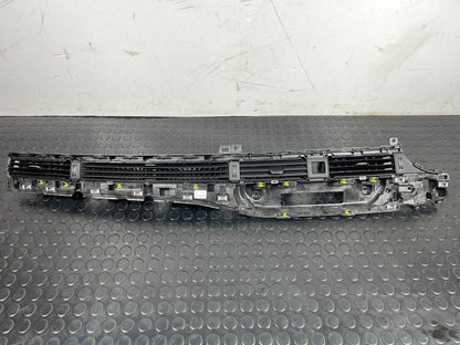 16-19 AUDI A4 B9 GENUINE FRONT DASHBOARD AIR VENTS 8W2820901C 8W2820902
