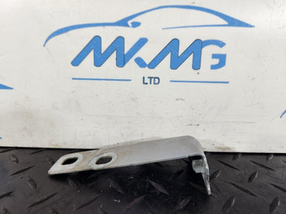 16-19 AUDI A4 B9 GENUINE FRONT RIGHT DRIVER SIDE WING BRACKET 8W0821434B