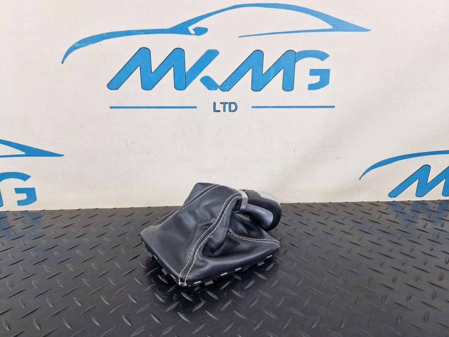 14-19 MERCEDES BENZ GLA X156 GENUINE OEM GEARKNOB A1763641710