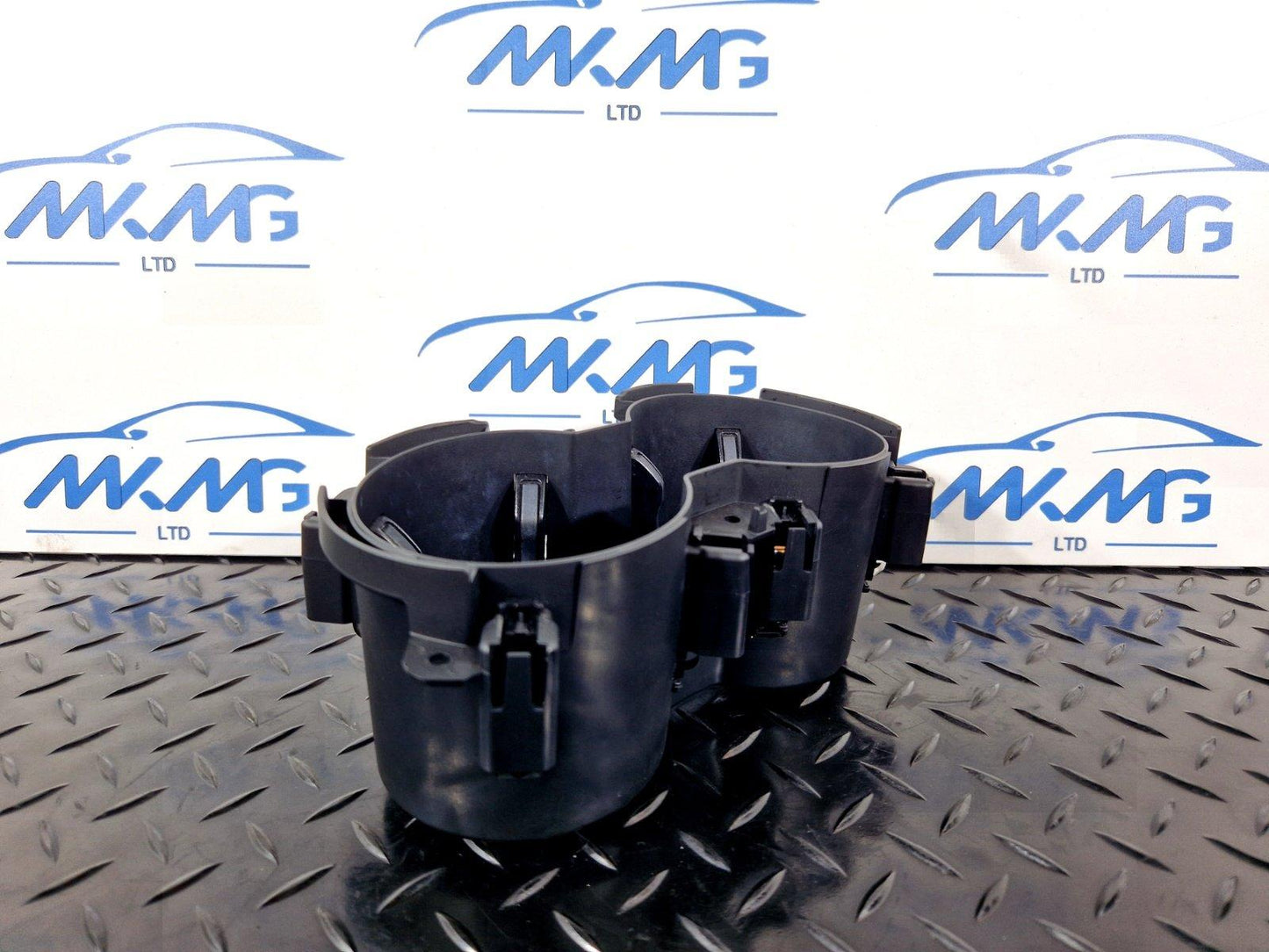 16-19 AUDI A4 B9 GENUINE CUP HOLDER 8W0862533C